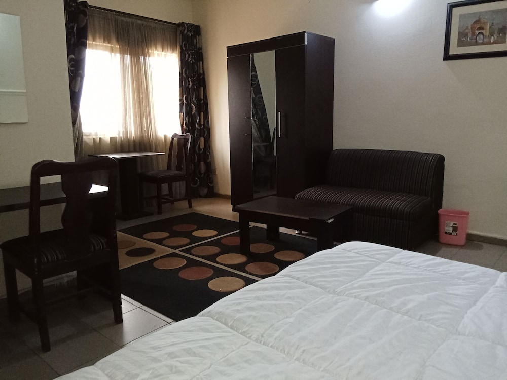 Dreamland Suites 32/45