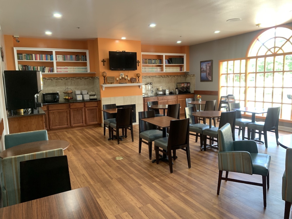 Guest House Inn Medical District near Texas Tech Univ 38/44