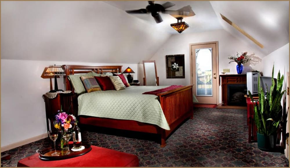 Annville Inn Bed and Breakfast 27/50
