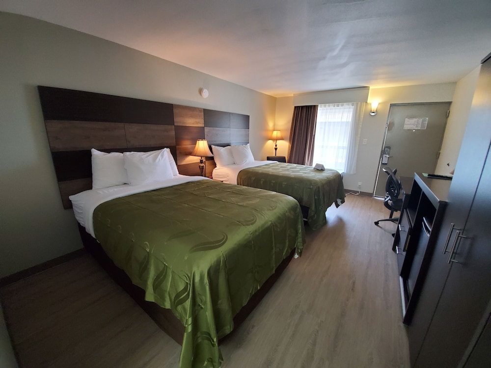 Quality Inn Panama City North 13/31