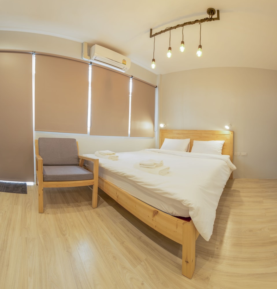 Ekanake Hostel 7/41