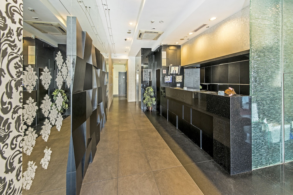Hotel 81 Kovan 7/27