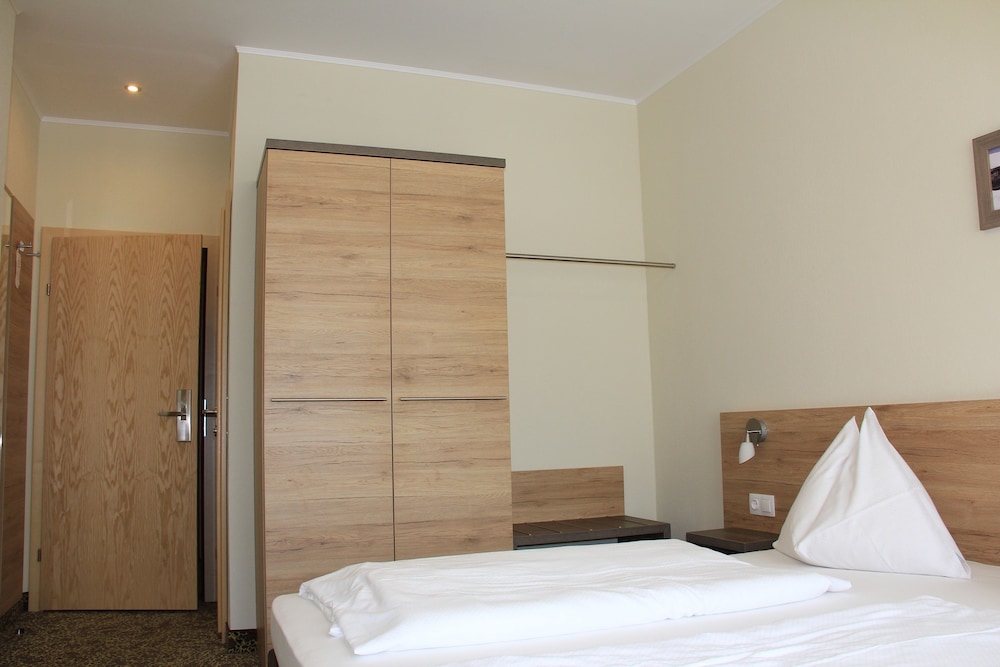 Hotel Lindenhof 17/72