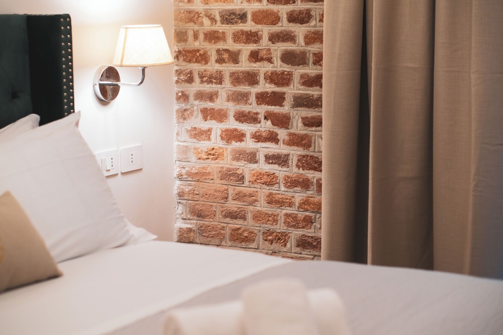 Carlo Felice Boutique Hotel 18/39