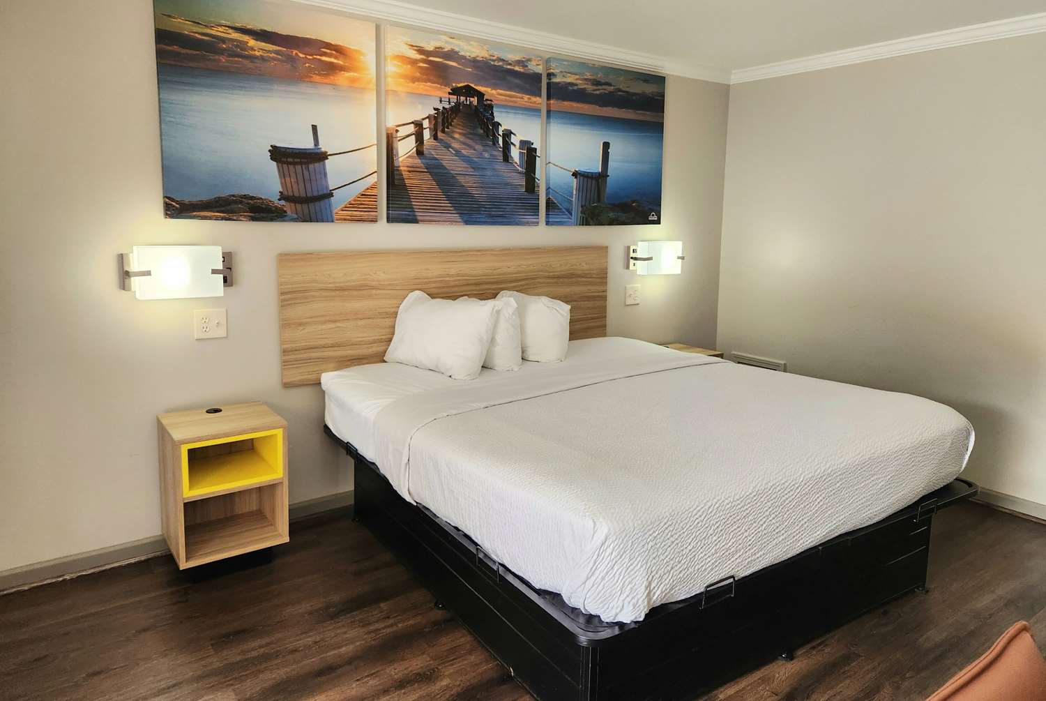Days Inn by Wyndham Slidell 10/23