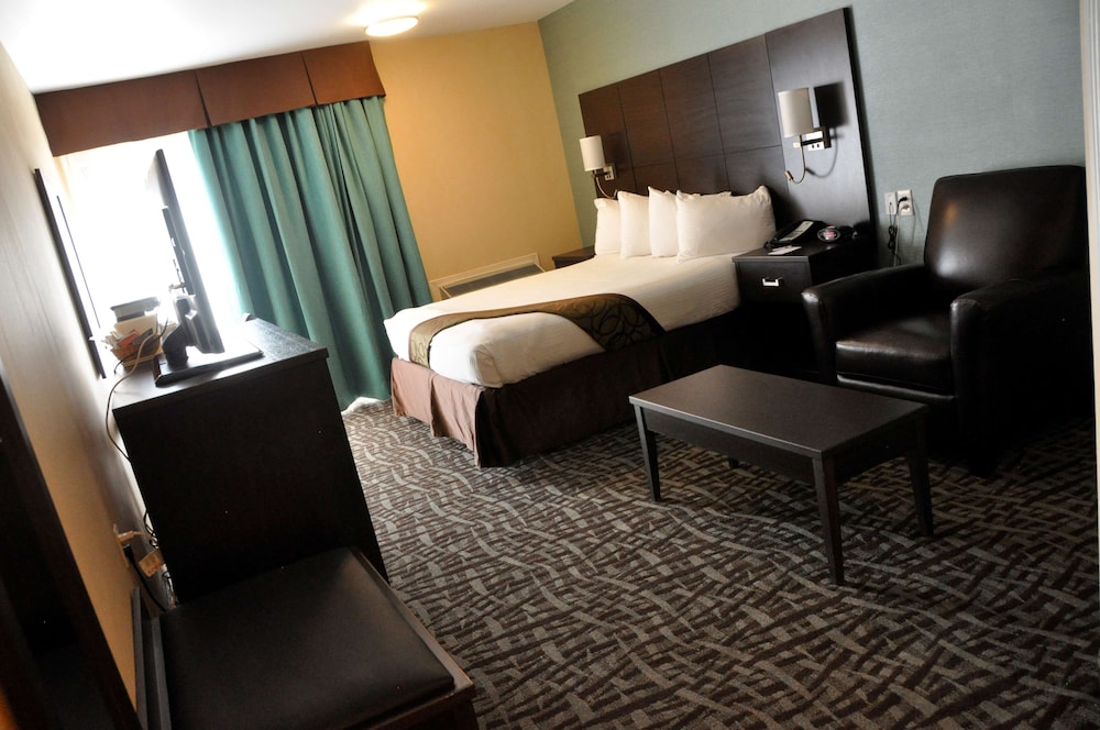 غرفة قياسية بسرير كوين لذوي الإعاقة، Best Western Plus Barrie 3/4