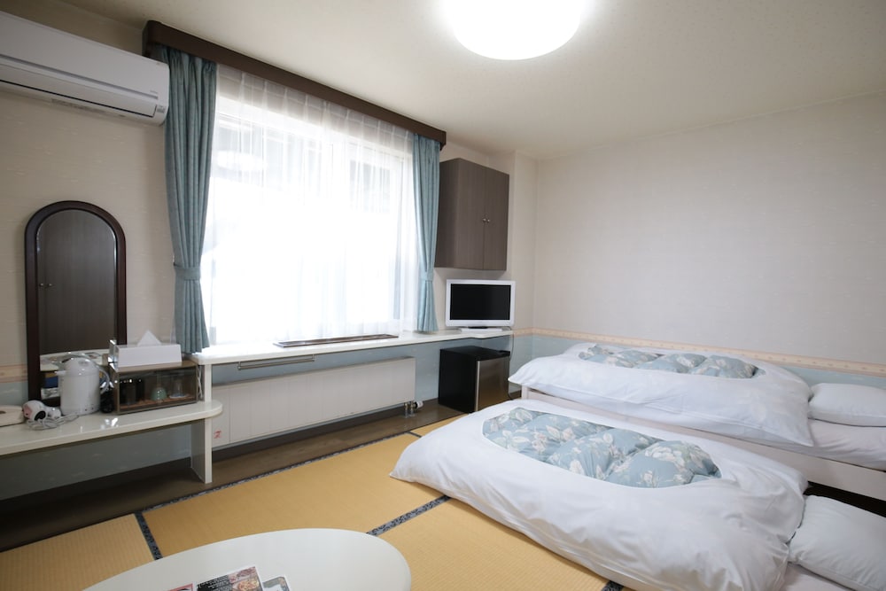 Iruka Hotel 9/47