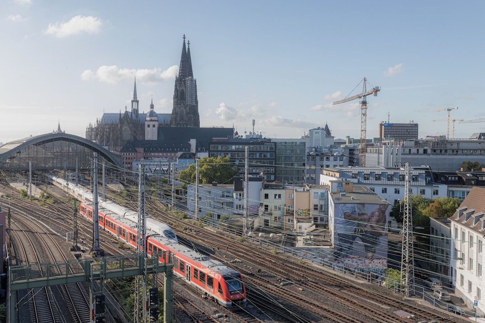 URBAN LOFT Cologne 46/50