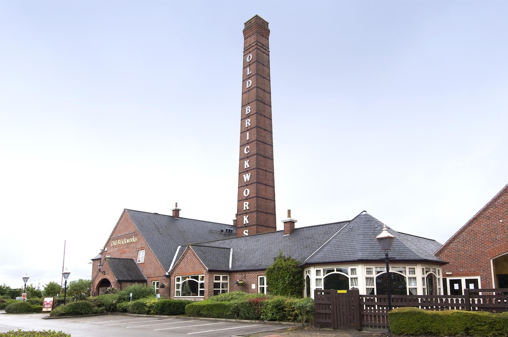Premier Inn Leeds South (Birstall) 35/37