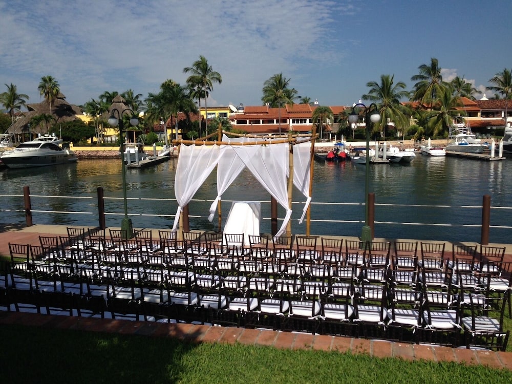 Vamar Vallarta All Inclusive Marina and Beach Resort 41/50