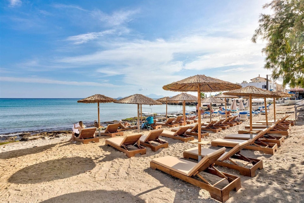 Silver Beach Hotel 34/44