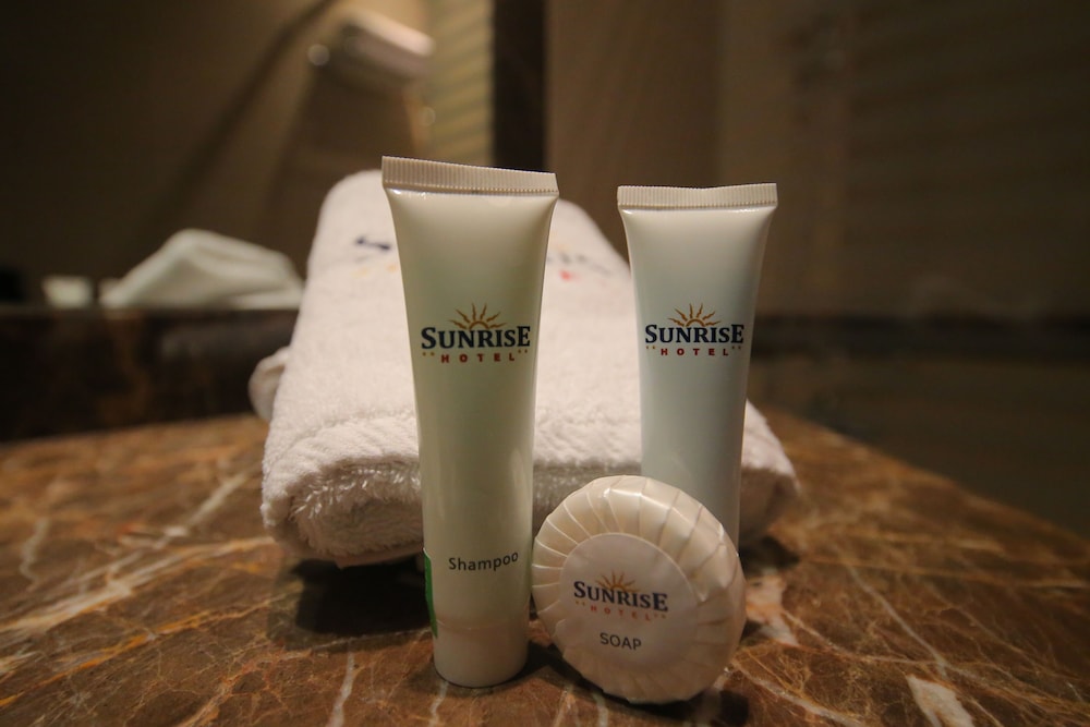 Sunrise Hotel 32/53