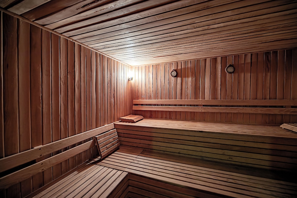 swimming pool spa