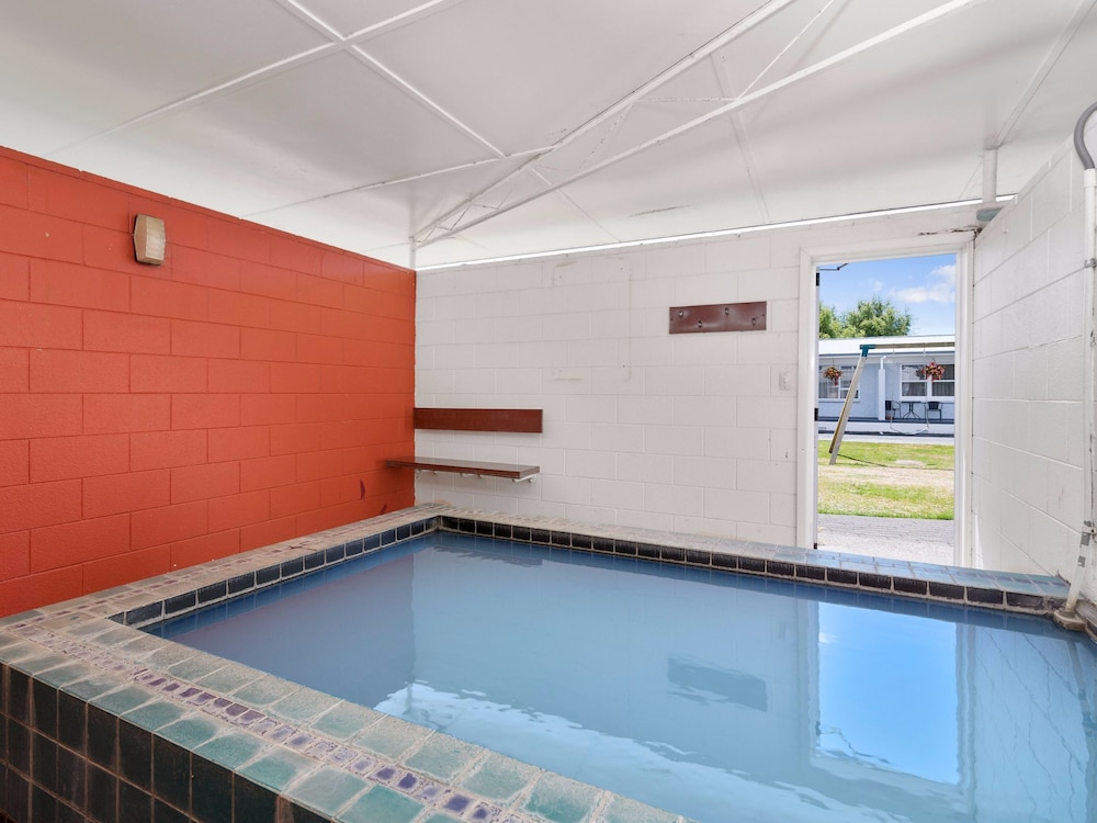 Cleveland Thermal Motel 28/60