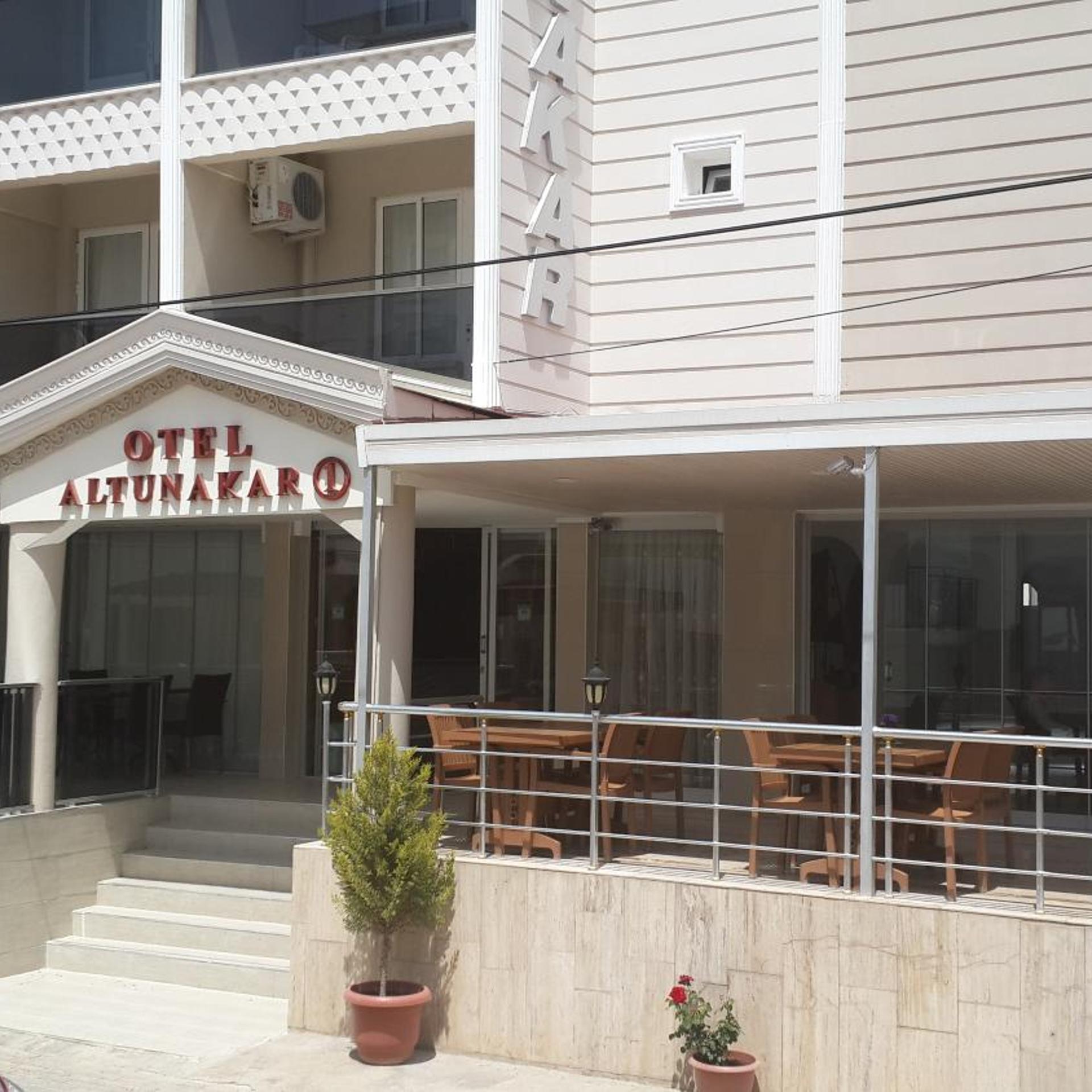 Altunakar 1 Hotel 3/50