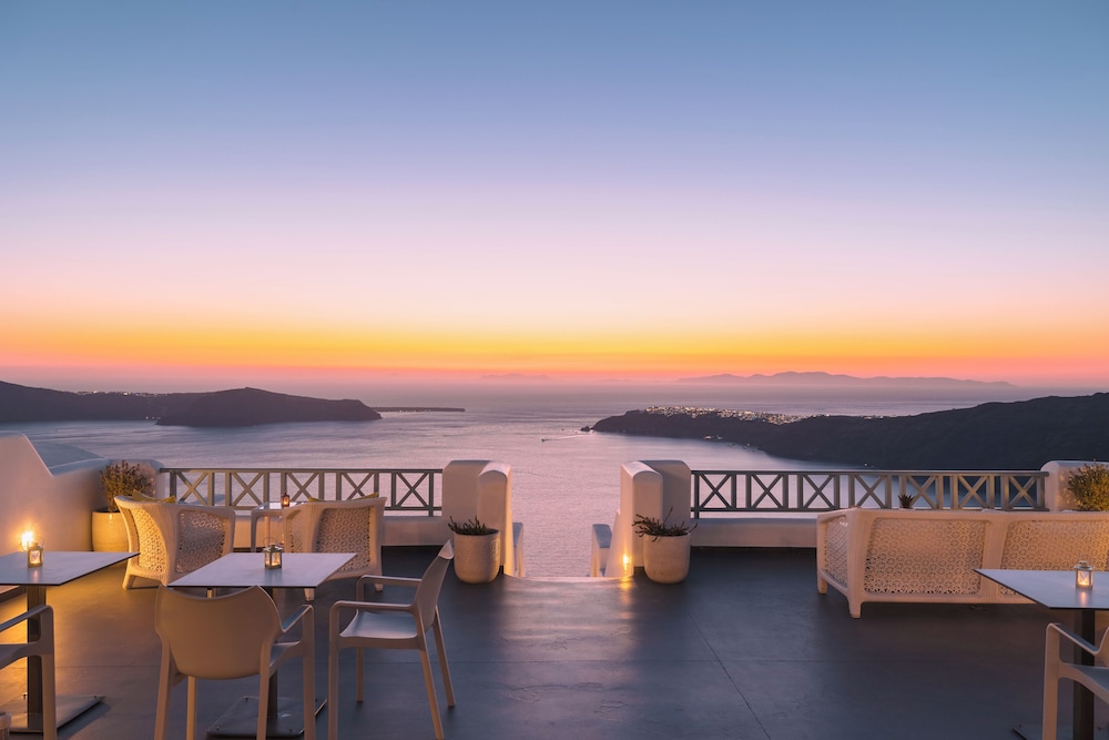 Absolute Bliss Imerovigli Suites 51/63