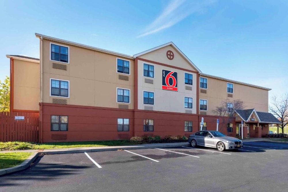 Studio 6 Corporate Extended Stay Rochester Henrietta NY 45/59
