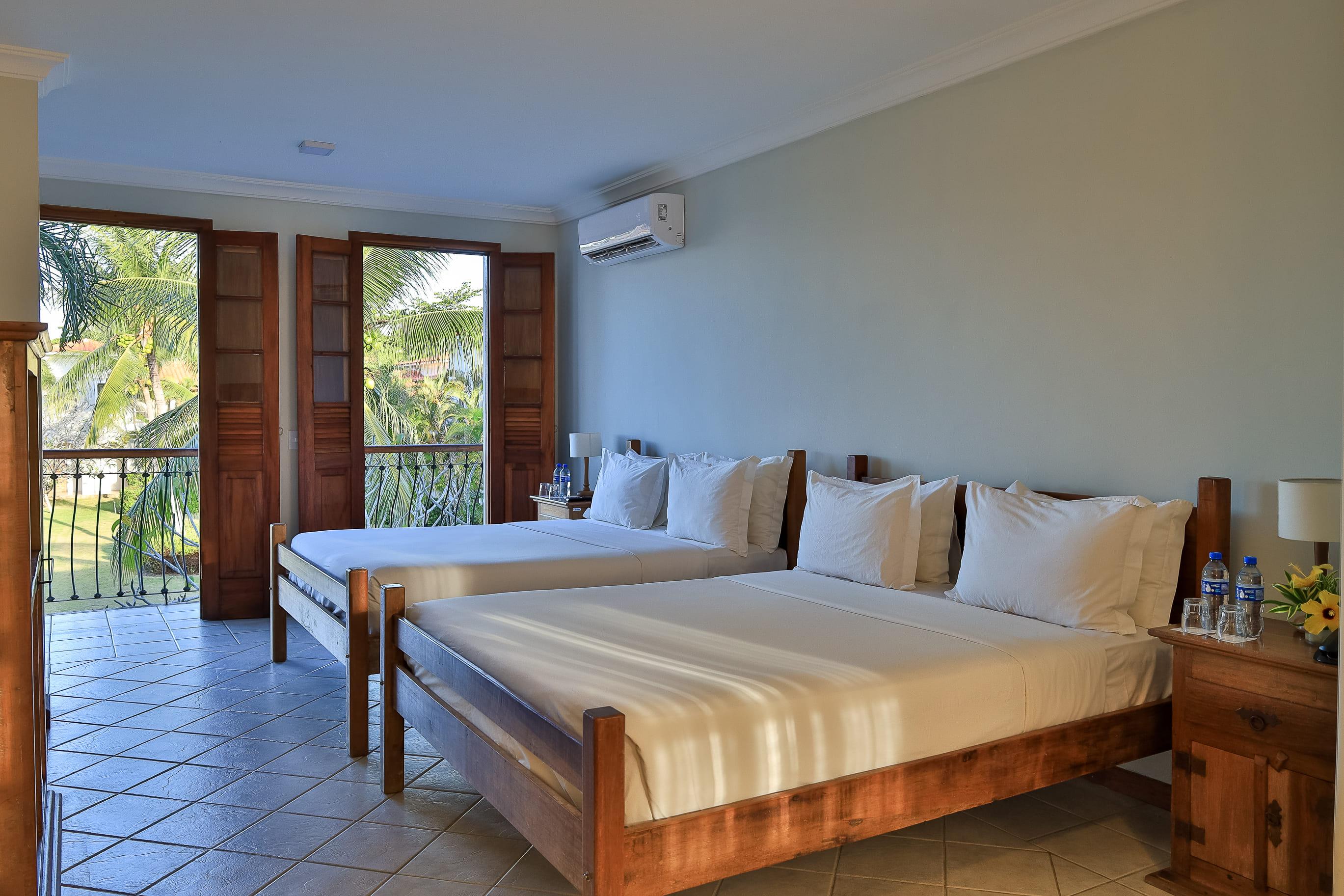 Room, Quadruple, Double Bed, Pool Front, Main Building