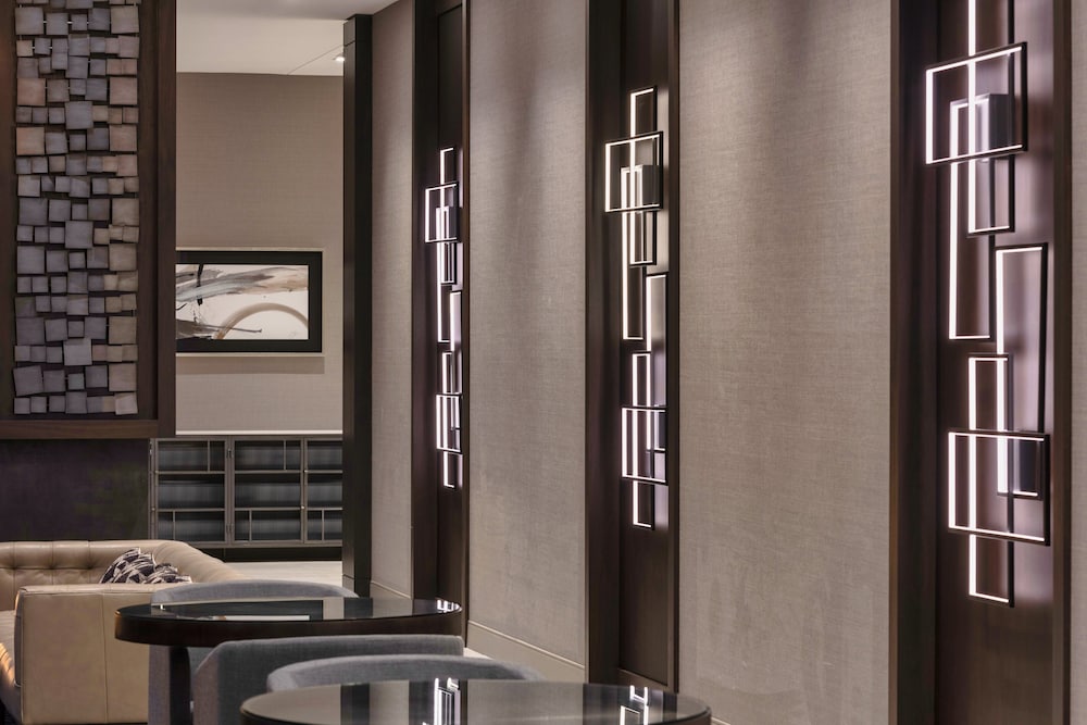 Staybridge Suites Boston Logan Airport - Revere 30/63