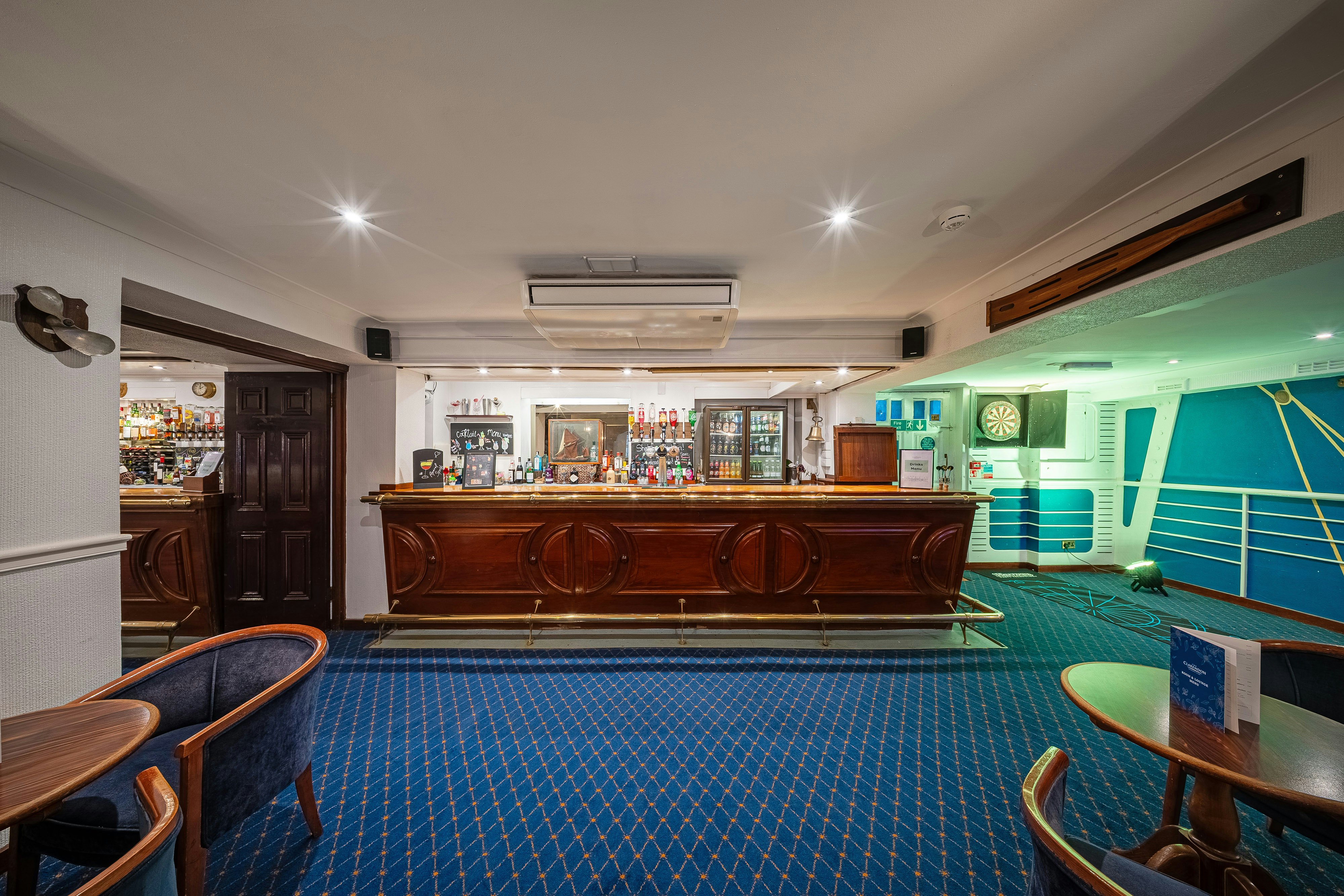 THE CLARENDON HOTEL 4/50