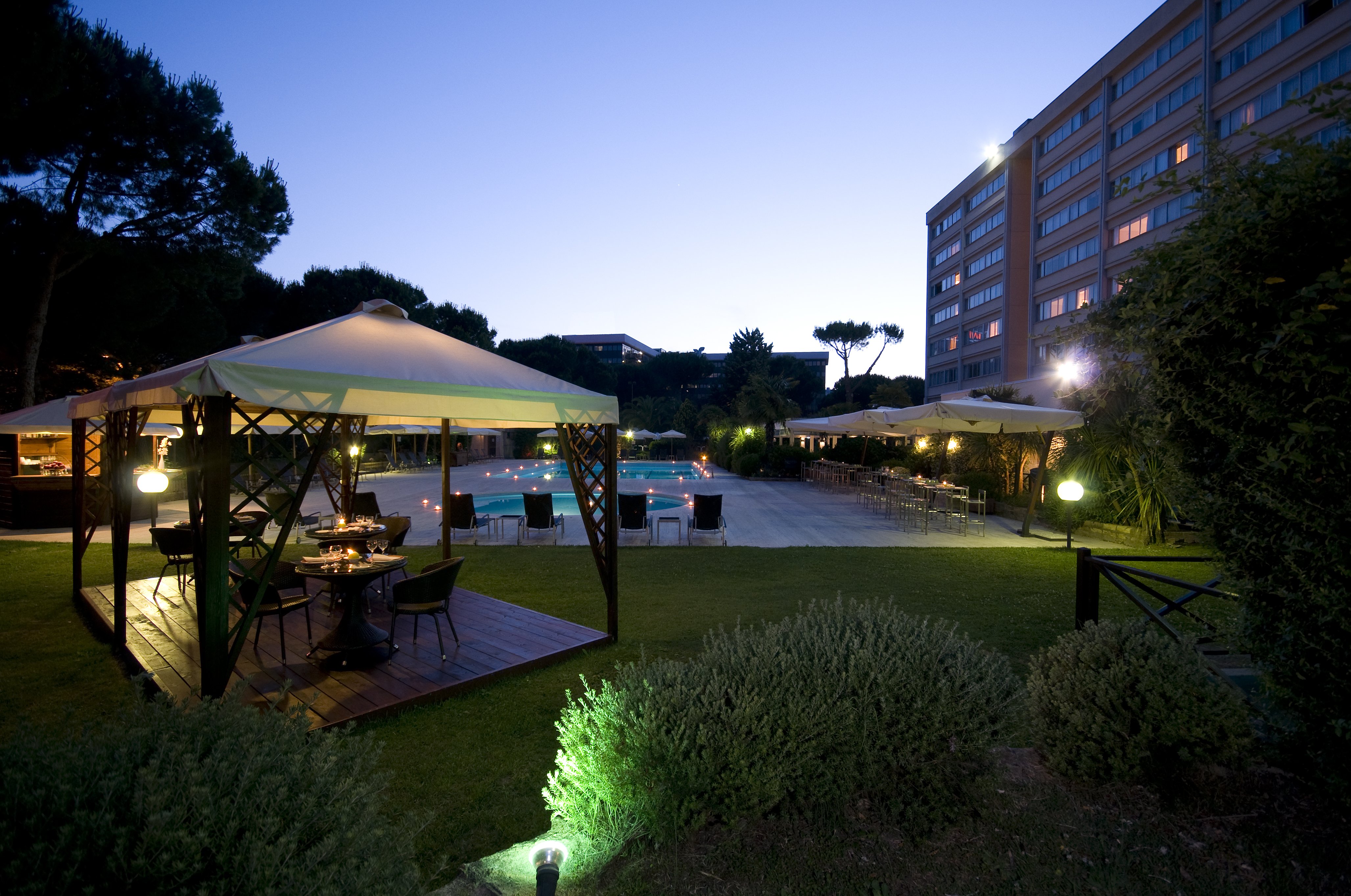 Holiday Inn Rome Eur Parco Dei Medici 76/77