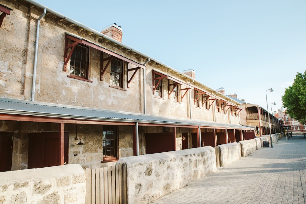 Garde Hotel (Warders Hotel) 5/46