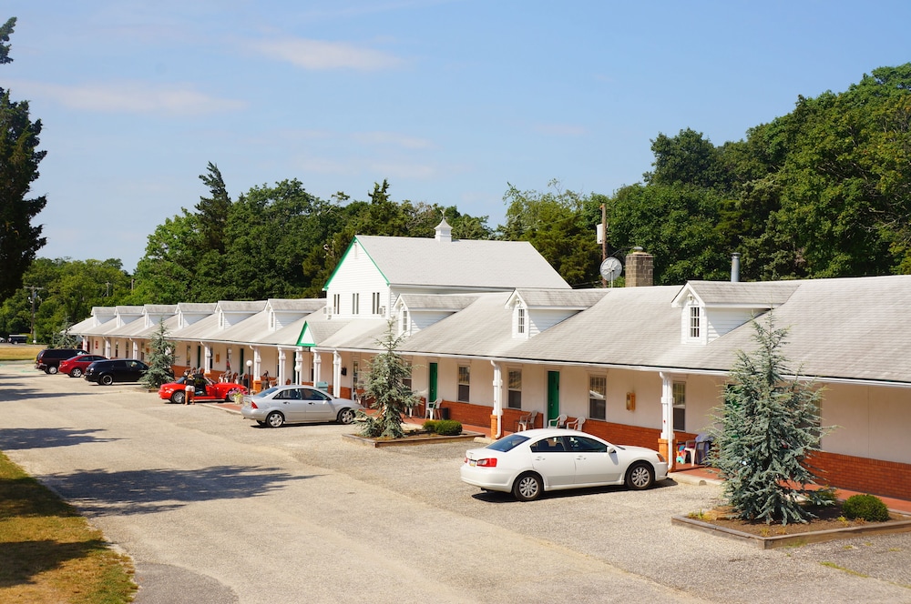 Hyland Motor Inn 48/63