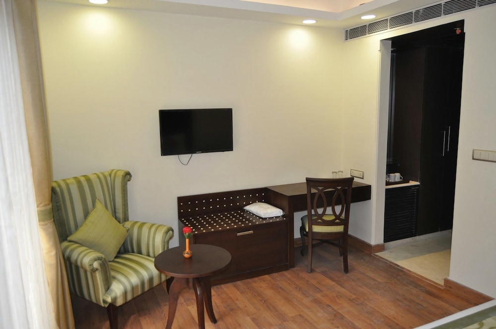 The Grand Orion - Kailash Colony 38/62