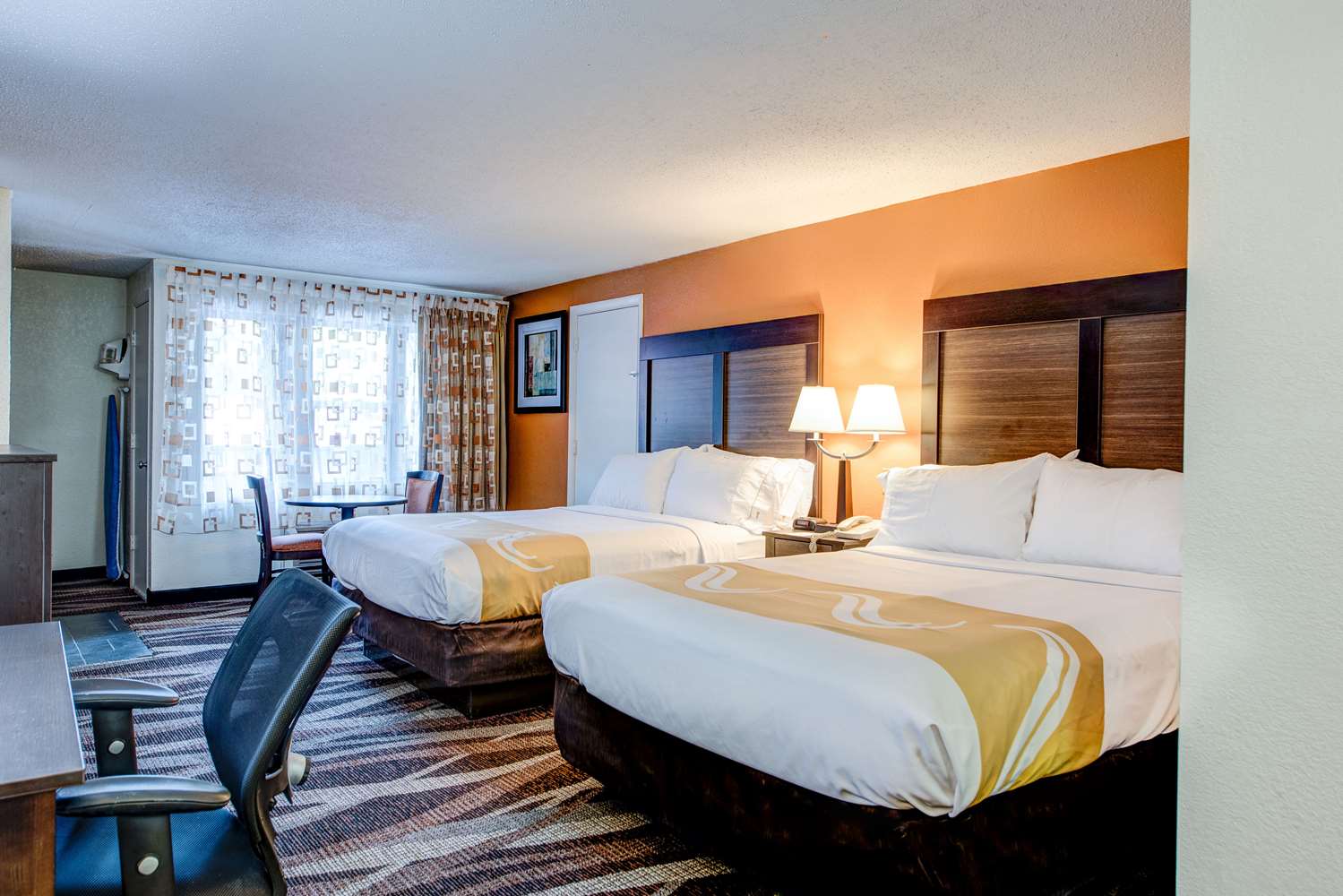 غرفة بسريرين كوين، Quality Inn Creekside - Downtown Gatlinburg 2/9
