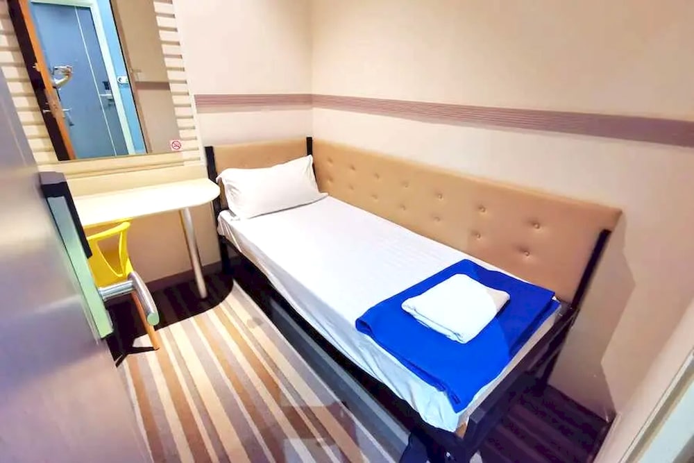 Capital O 75451 Podstel Hostel Bangkok 6/34