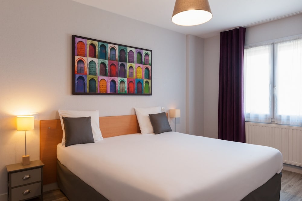 Hotel the Originals Saumur Ouest La Saulaie 17/63