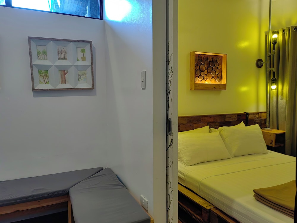 Containers By Eco Hotel Tagaytay 46/66