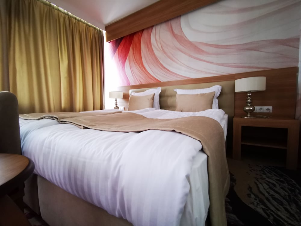 Europe Hotel & Casino 17/62