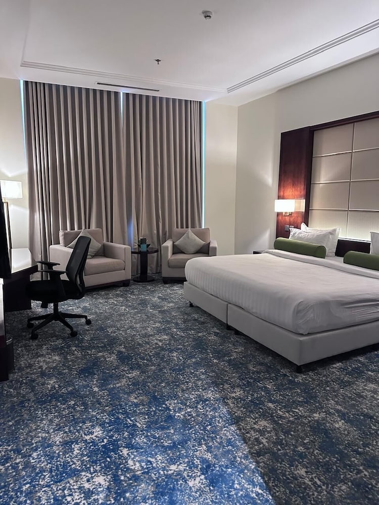 فندق برايم الحمراء(Prime Al Hamra Hotel) 14/54