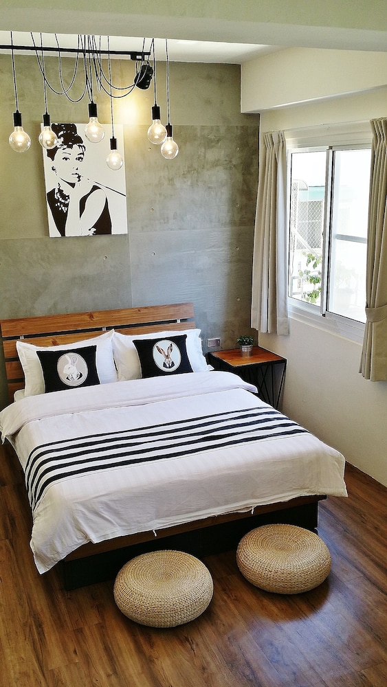 Mutter Apartment 13/50