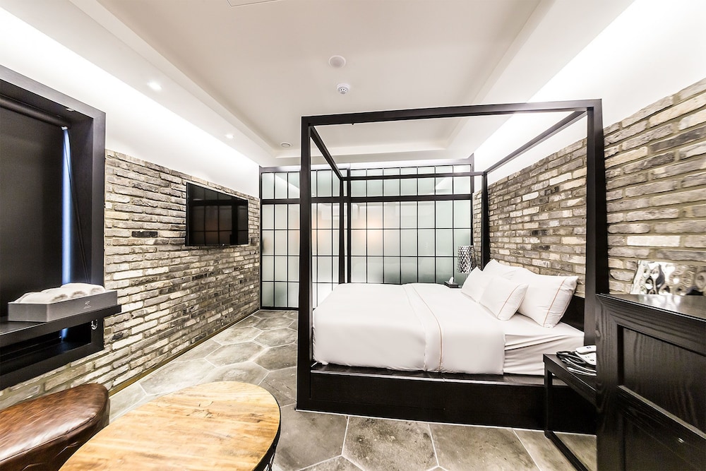 Forestar Hotel 2 7/38