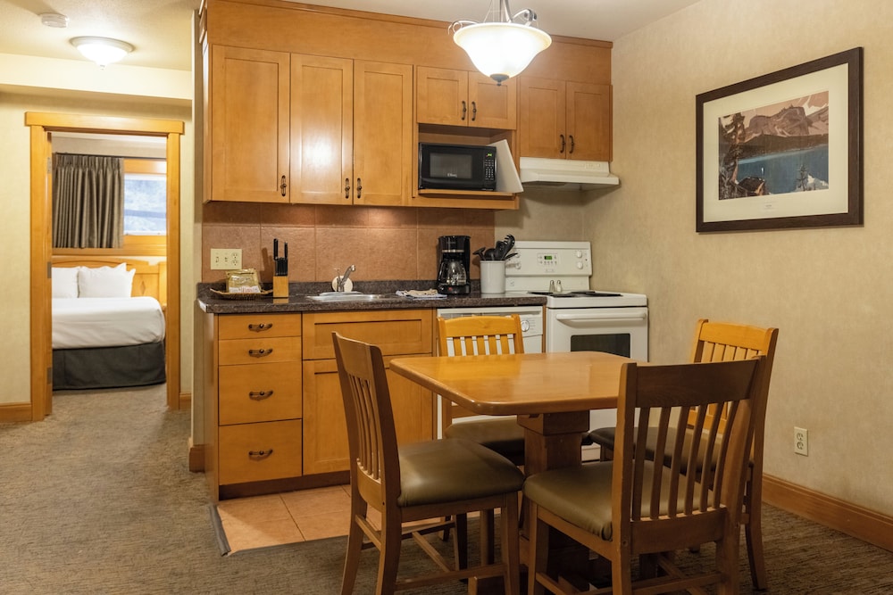 Hidden Ridge Resort 56/73