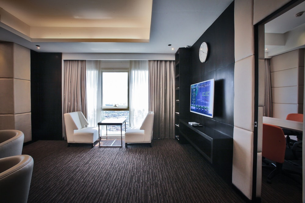 Limketkai Luxe Hotel 14/50