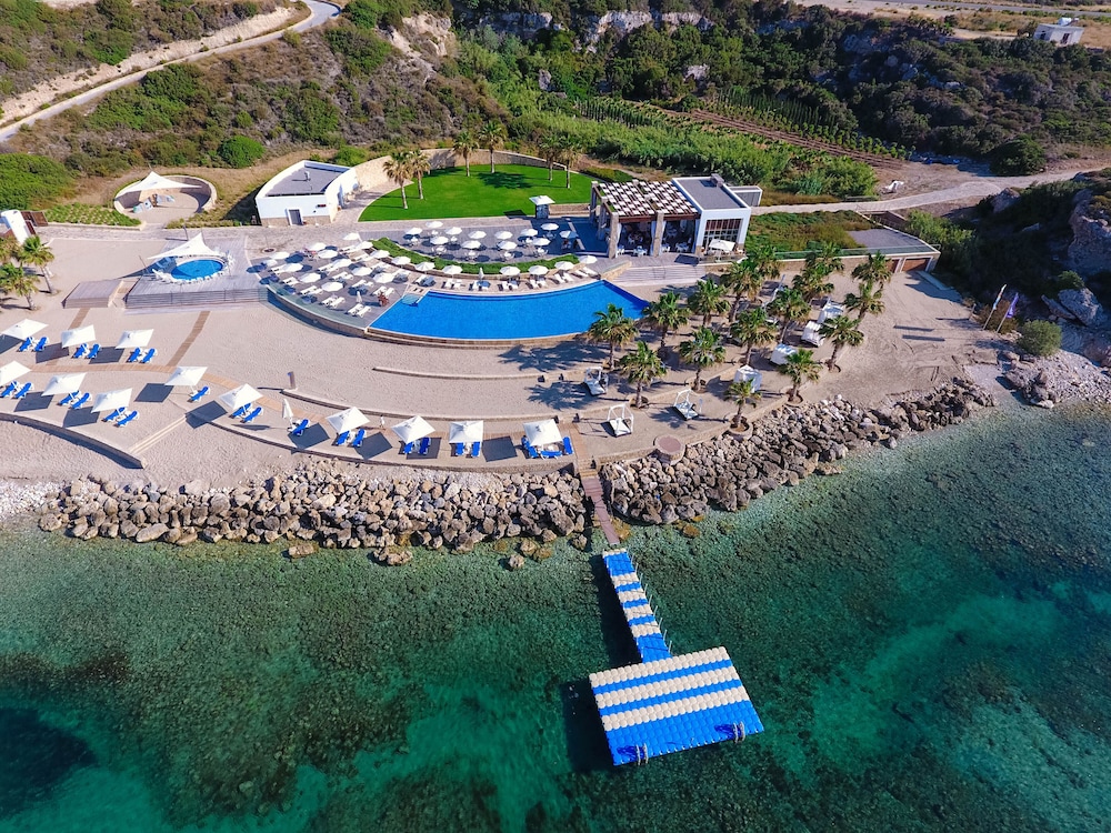 Karpaz Gate Marina 26/33