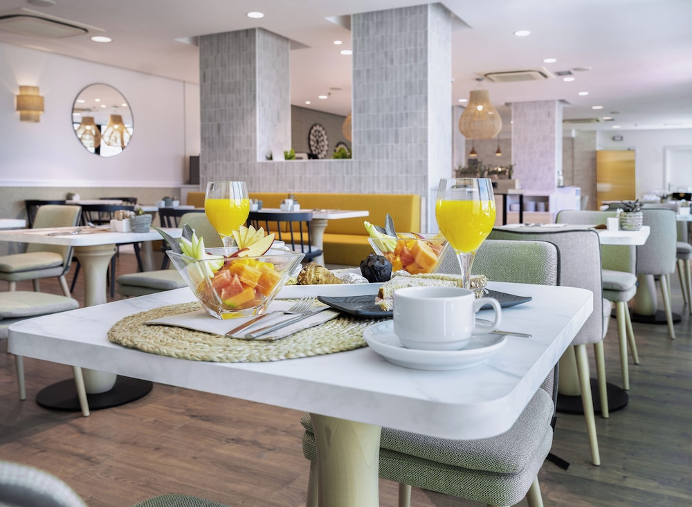 Hotel Malaga Alameda Centro Affiliated by Melia 44/59