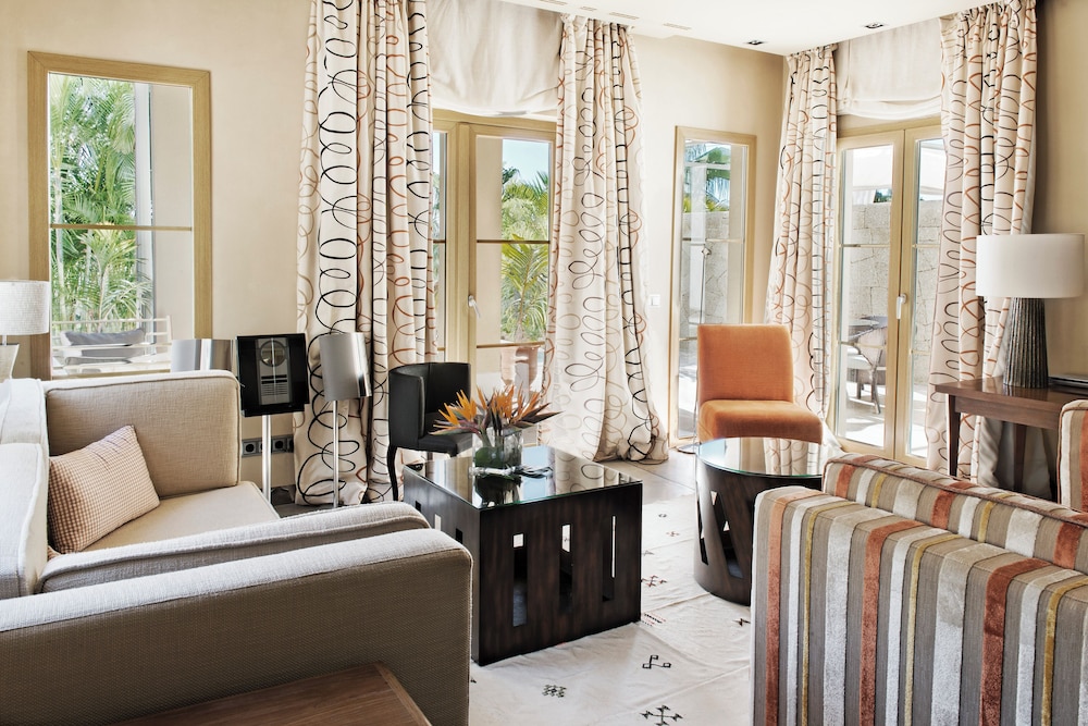 The Villas at Gran Hotel Bahia del Duque 26/50