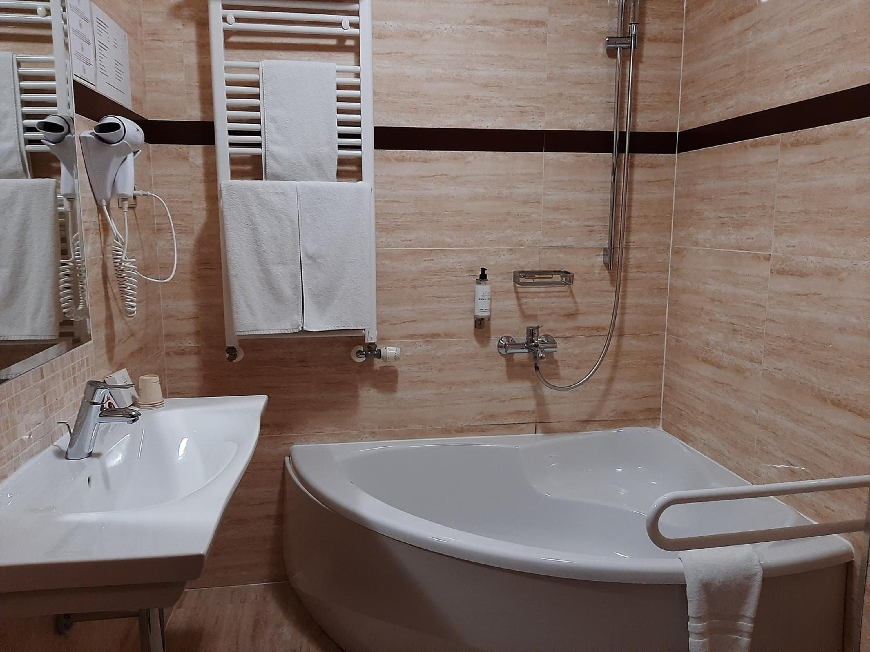 Hotel 1231 50/50