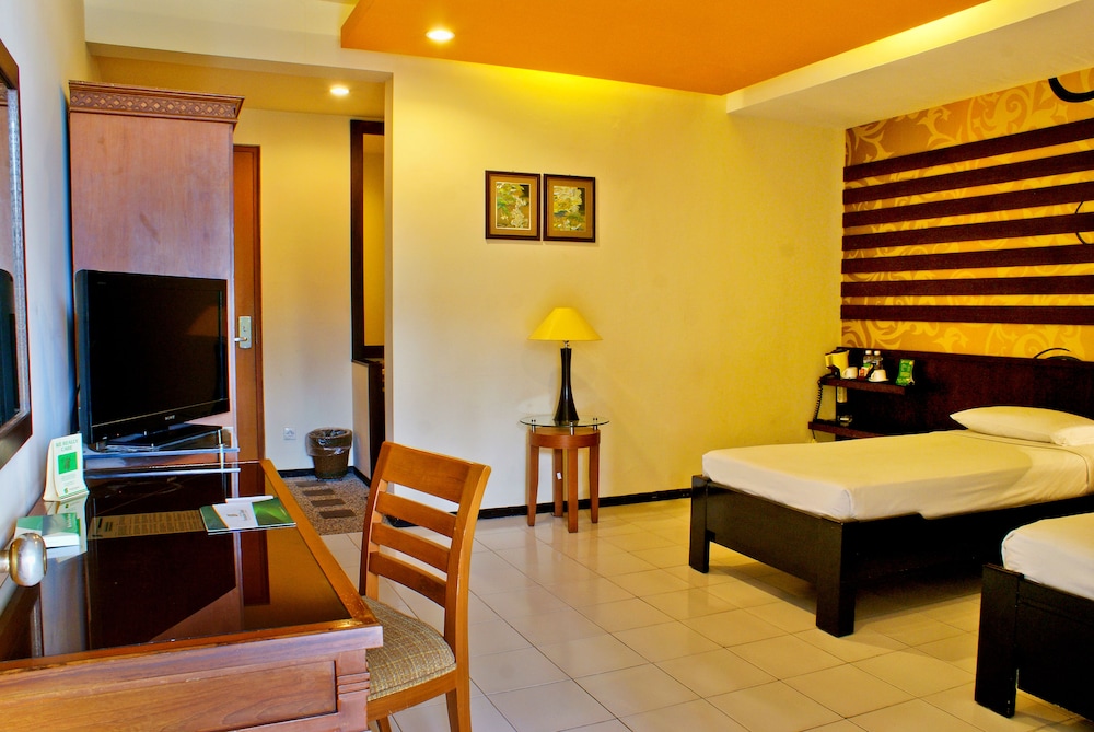Purnama Hotel 36/50
