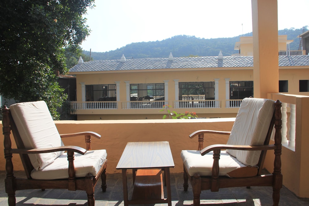 Hotel Lake Side 8/11
