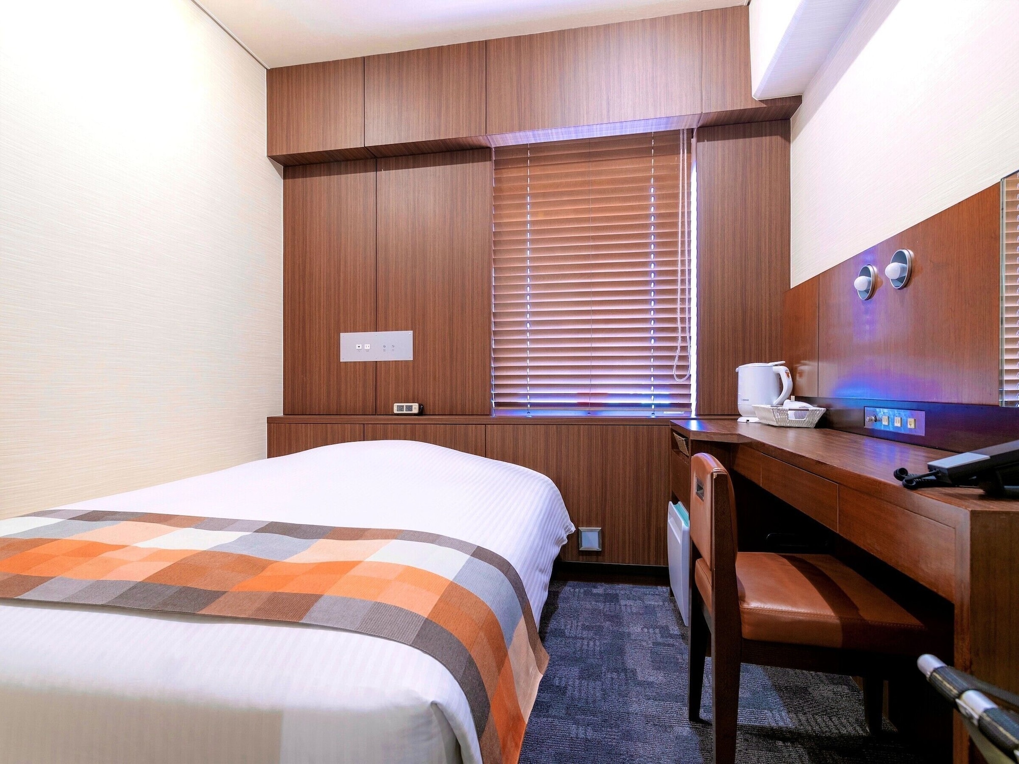 ECONOMY, DOUBLE BED