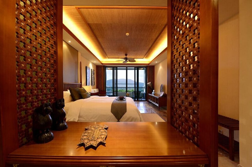 Shixishu Jianguo Yalong Bay Resort Hotel 17/39