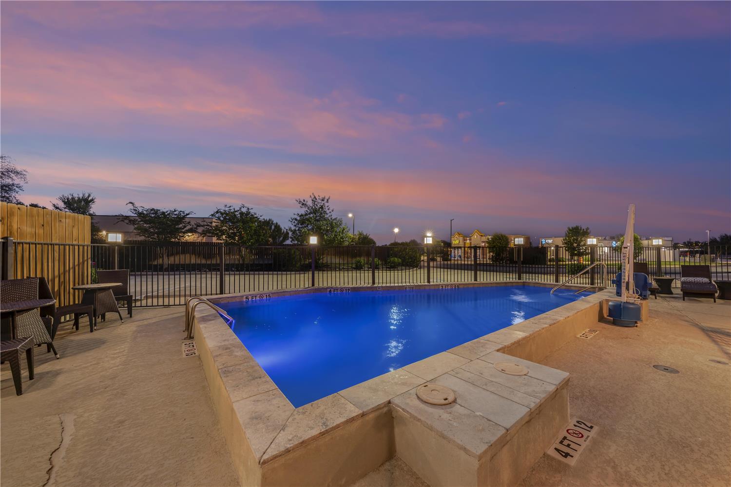 Best Western Green Oak Inn & Suites 30/30