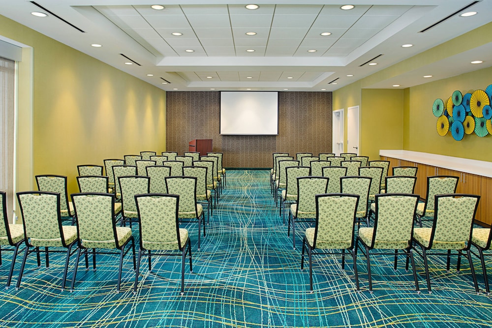 SpringHill Suites Dallas Lewisville 20/23