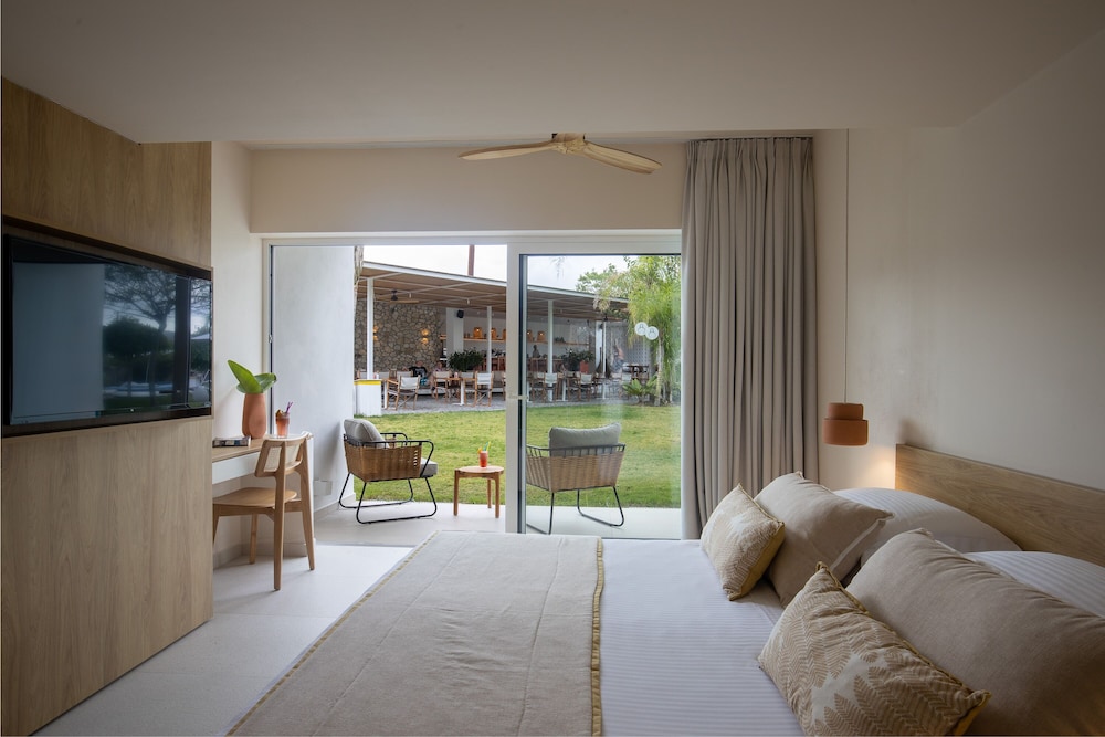 Kouros Exclusive Suites - Adults Only 50/78