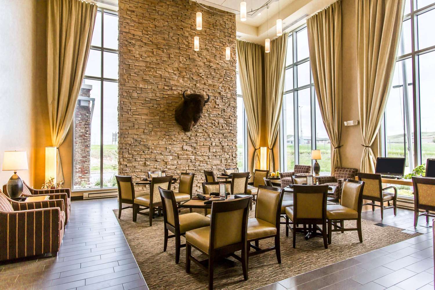 Cambria Hotel Rapid City near Mount Rushmore 44/54